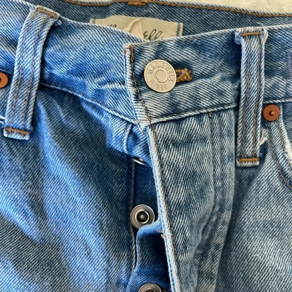 Madewell curvy relaxed denim shorts - Picture 3 of 10